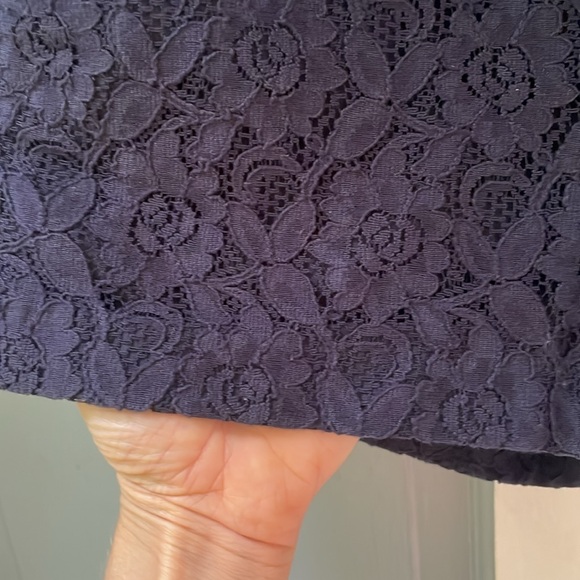 Flower Lace Navy Shorts - Picture 5 of 5